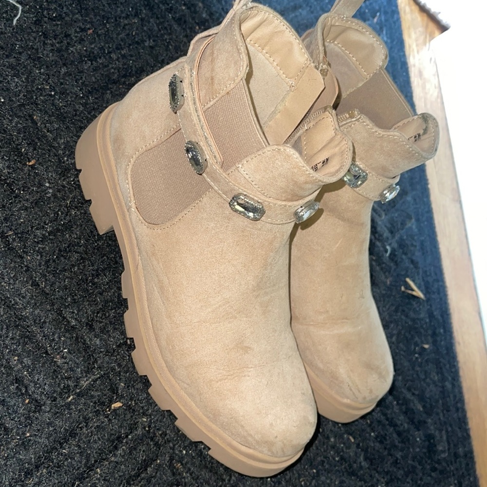 Size 5 bootie